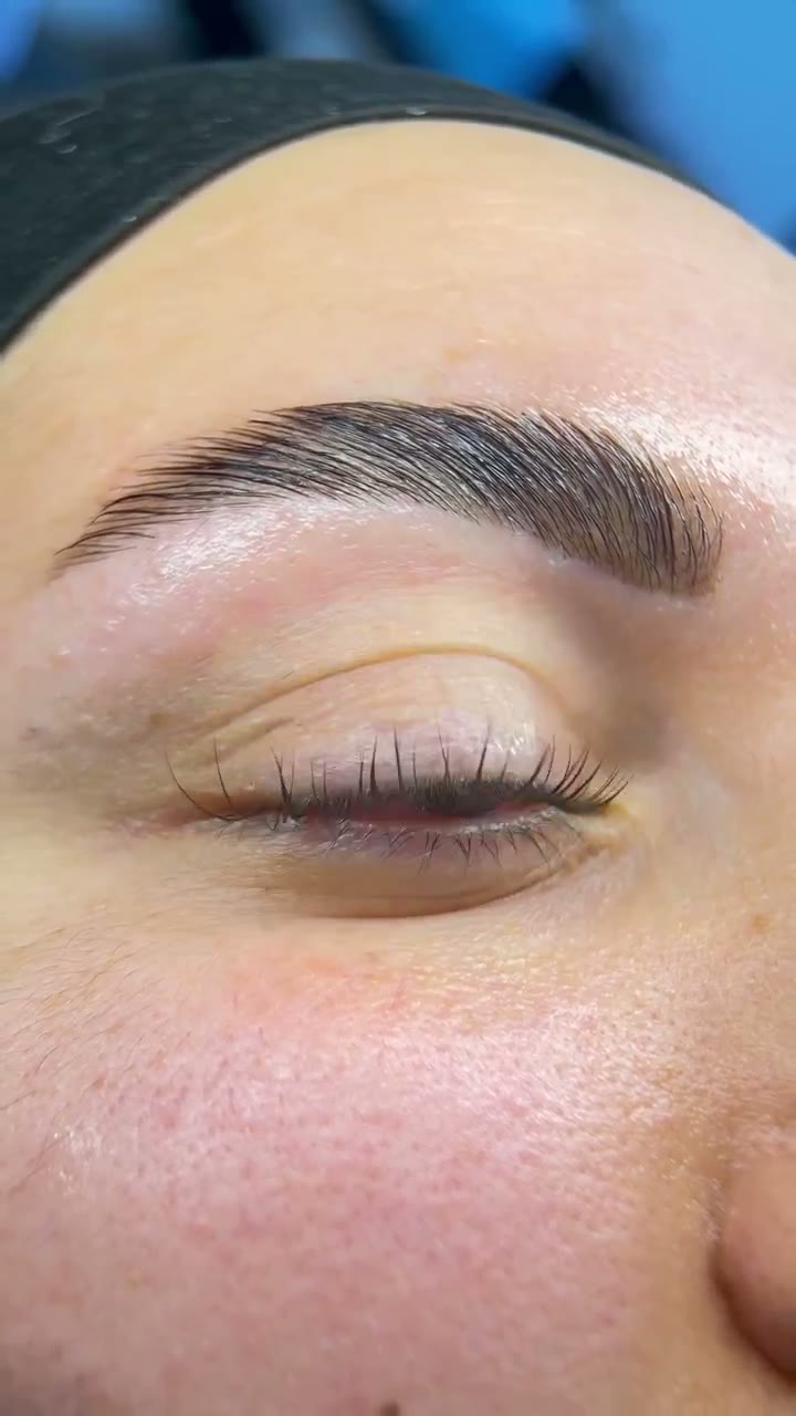 Brow- & Lashlifting – Natürlich definiert im Glam Beauty Studio Garching